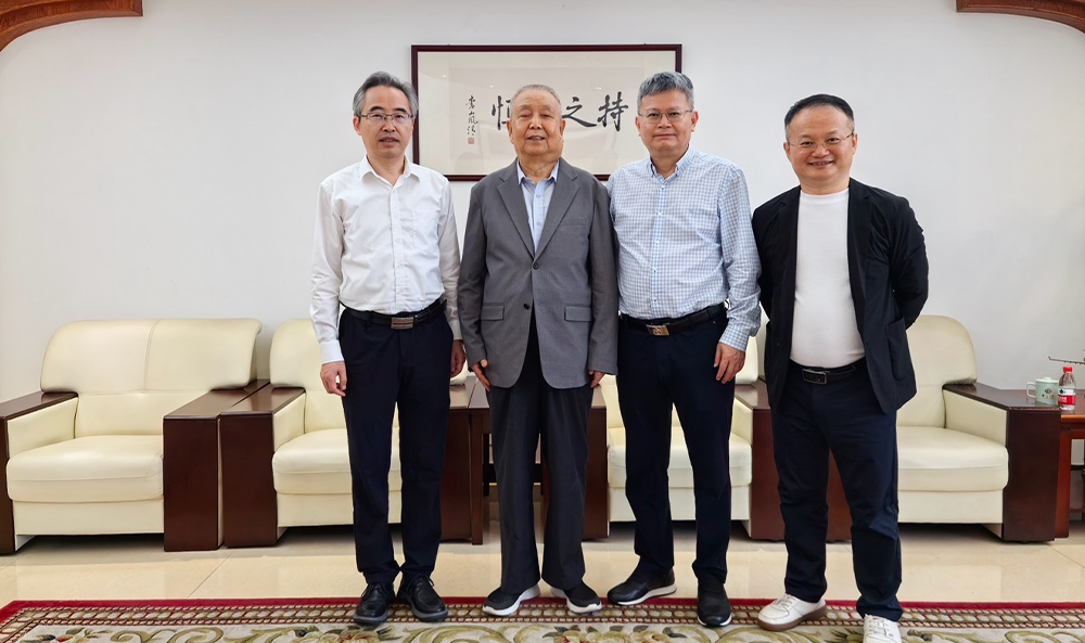 教育部国家总督学顾问、原教育部副部长张天保赴广州市执信中学指导工作